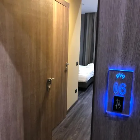 V99 酒店 罗马