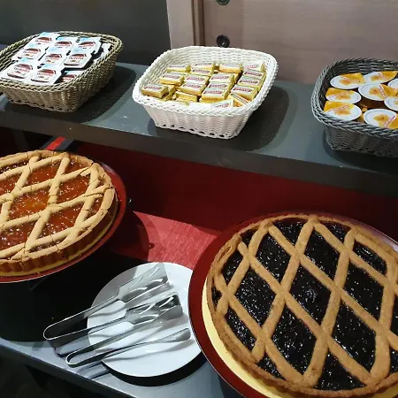 V99 酒店 罗马