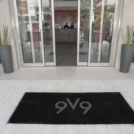 Отель V99 4*