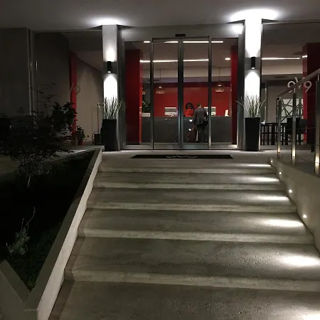 V99 Hotel