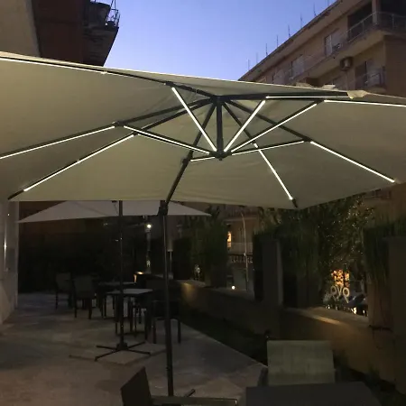 Hotel V99 Rom