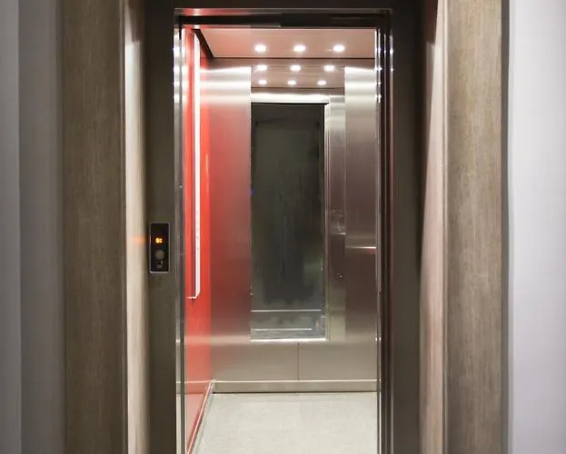 Hotel V99