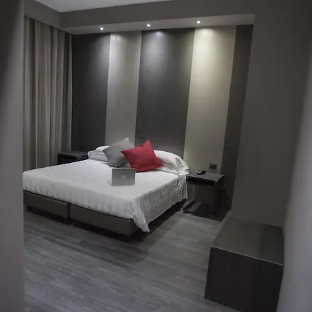 Ξενοδοχείο V99 4*