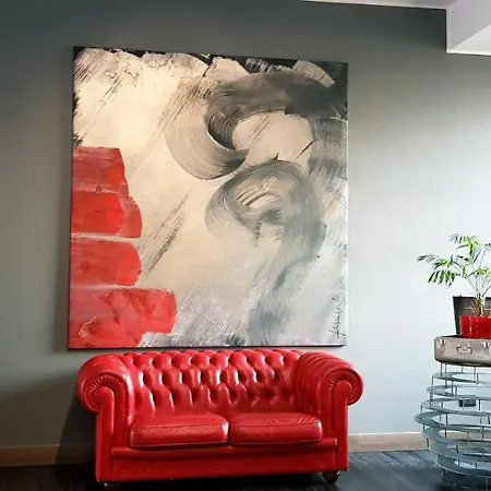 V99 Ξενοδοχείο